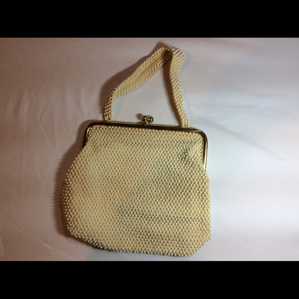 Lumured vintage purse